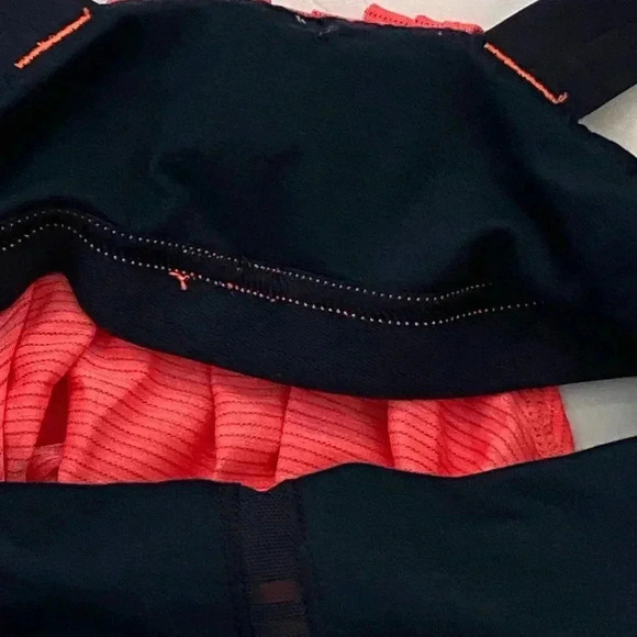 lululemon tank top size 6 - Picture 6 of 8